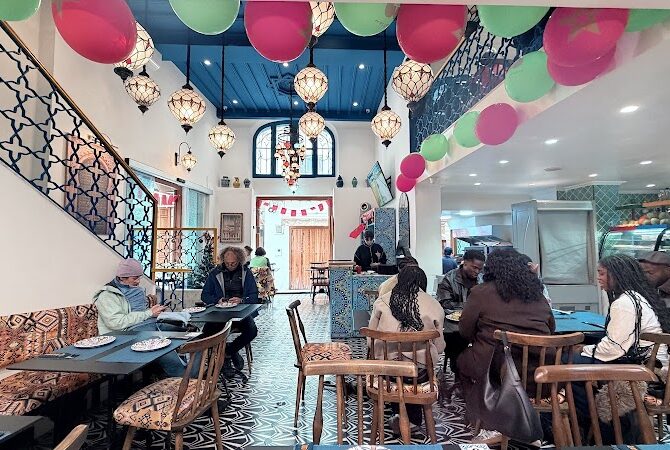 Restaurant Kanzaman à Tangier, Maroc