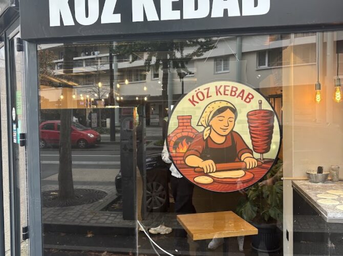 Restaurant KÖZ KEBAB à Cachan, France
