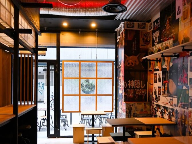 Restaurant KUMA – Cadet à Paris, France