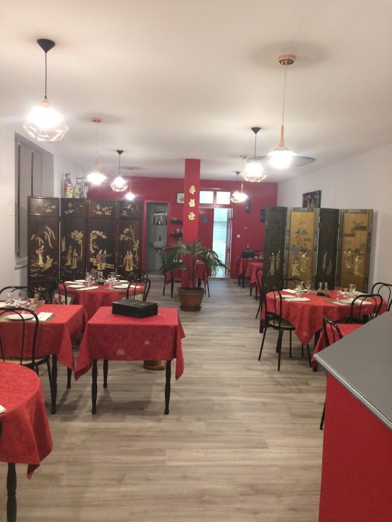 Restaurant La Baie D’Along à Castres, France — photo 1