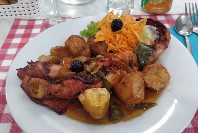 Restaurant La baignade à Montereau-Fault-Yonne, France