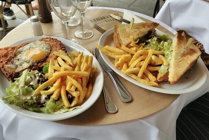 Restaurant La Belle Ferronnière à Paris, France