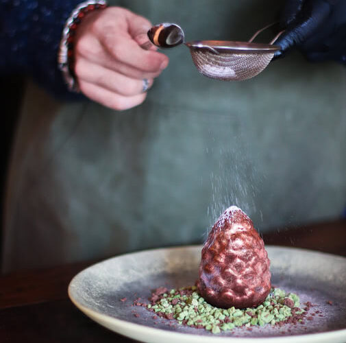Restaurant La Butte Aux Piafs à Paris, France