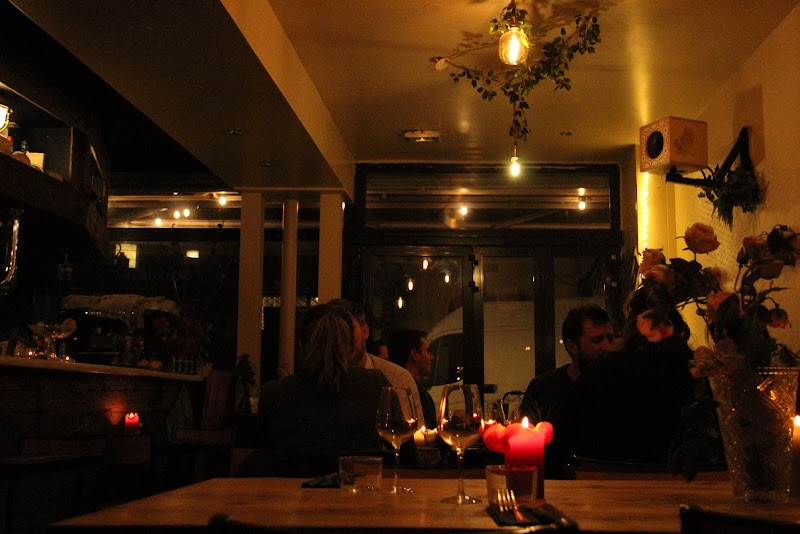 Restaurant La cantine de la Butte à Paris, France