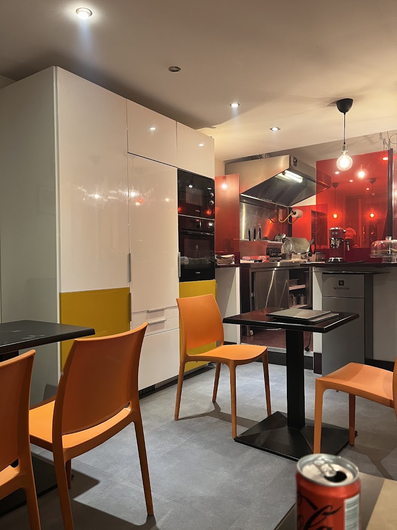 Restaurant La caveja à Villeurbanne, France