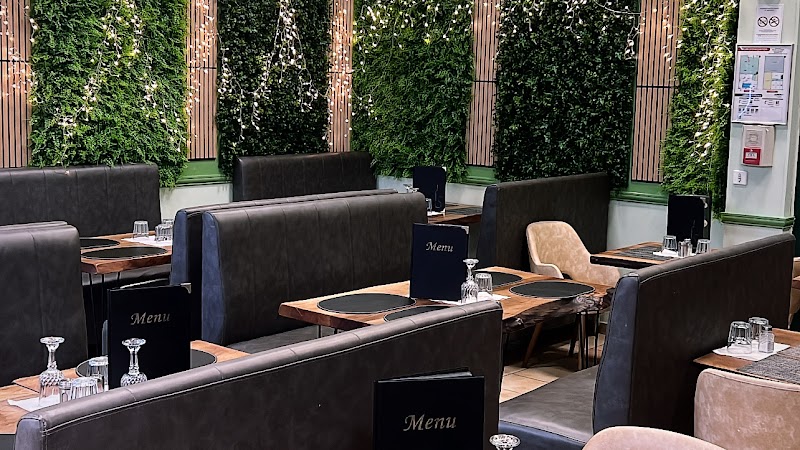 Restaurant La Famille Grille à Montereau-Fault-Yonne, France