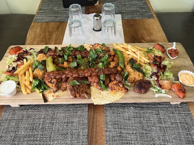 Restaurant La Famille Grille à Montereau-Fault-Yonne, France