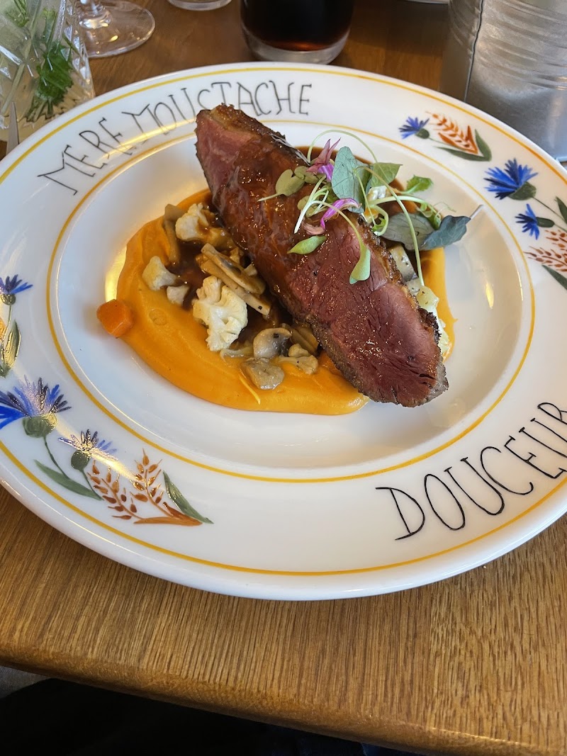 Restaurant La Mère Moustache à Clermont-Ferrand, France — photo 2