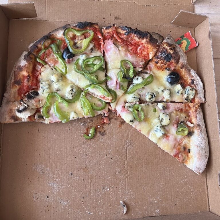 Restaurant La Pizza Italienne à Villeurbanne, France — photo 1