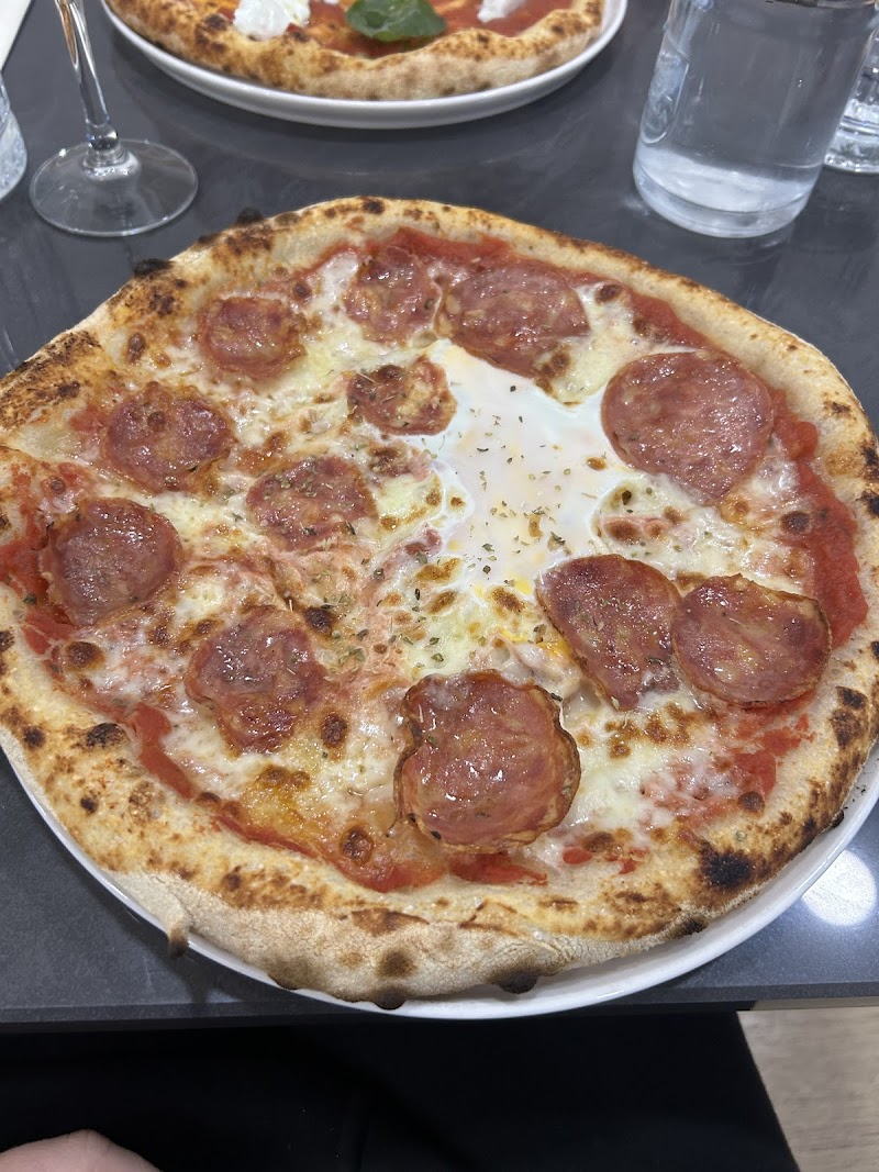 Restaurant LA PLACE ITALIENNE Paris 19 a Paris, France