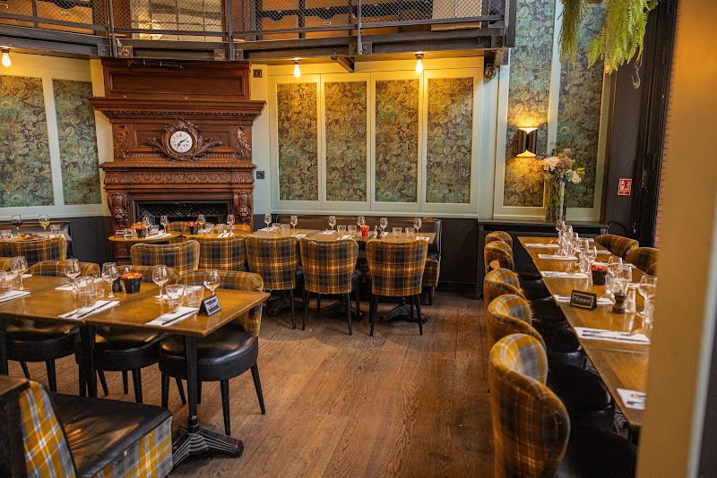 Restaurant La Quincaillerie Générale à Montrouge, France