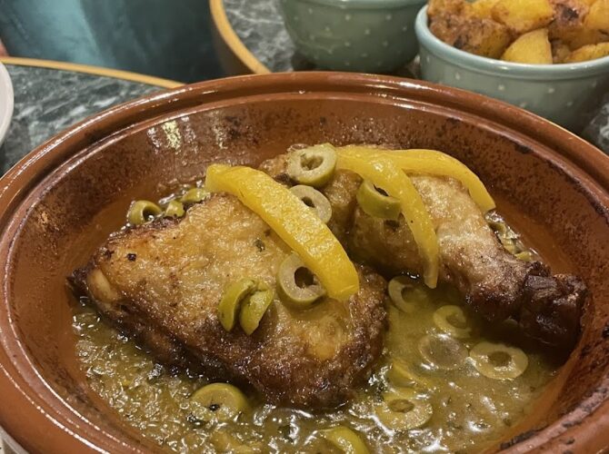 Restaurant La Rose Bleue à Paris, France