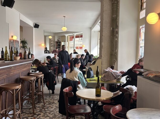 Restaurant La Source à Paris, France