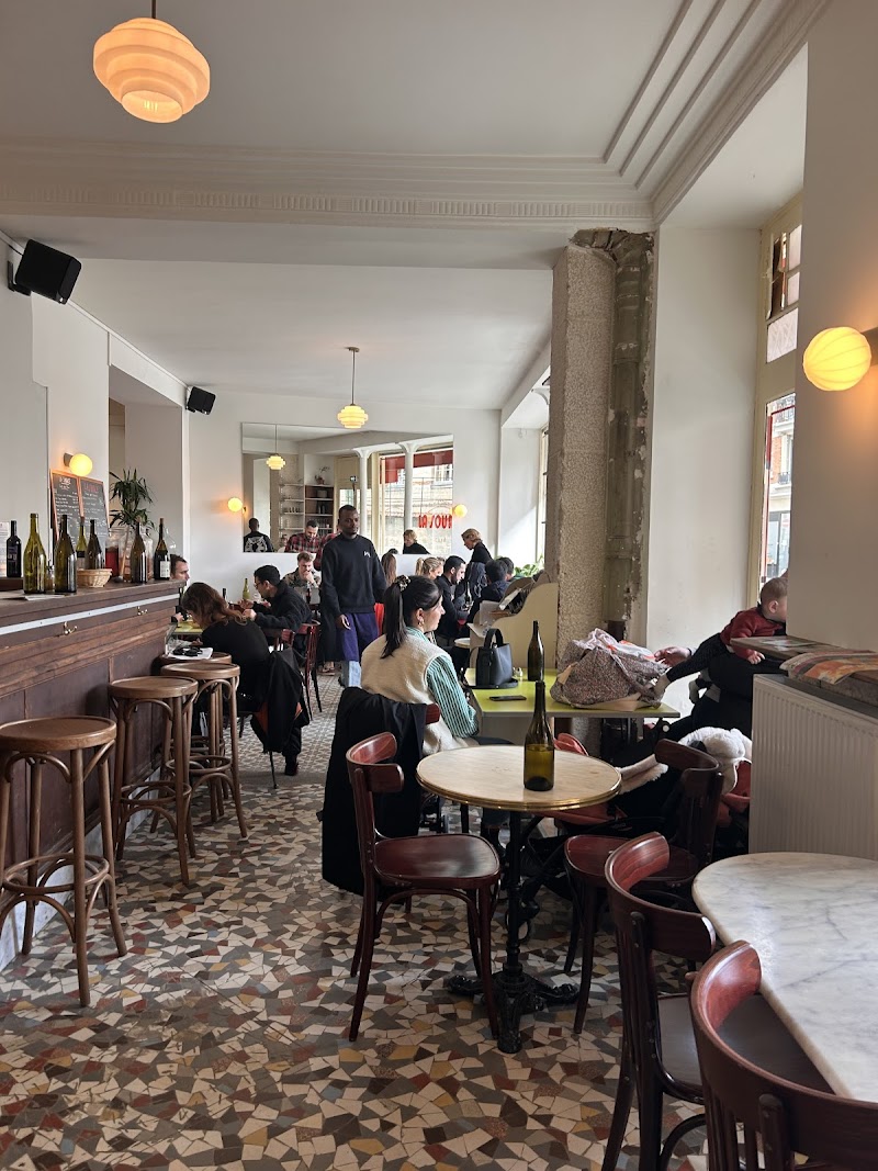 Restaurant La Source à Paris, France