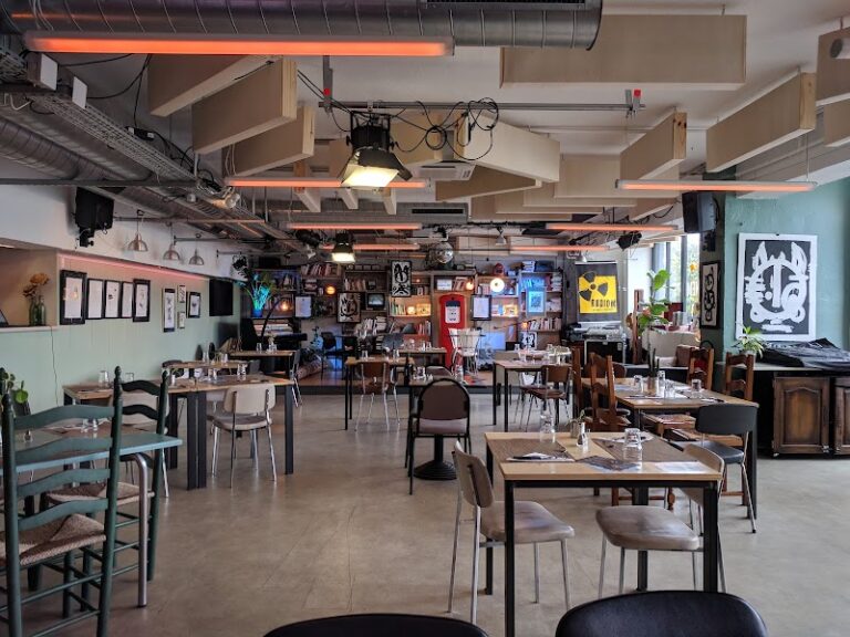 Restaurant La Table des Ateliers à Castres, France — photo 1