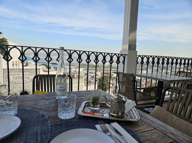 Restaurant La Terraza de la Medina à Tanger, Maroc