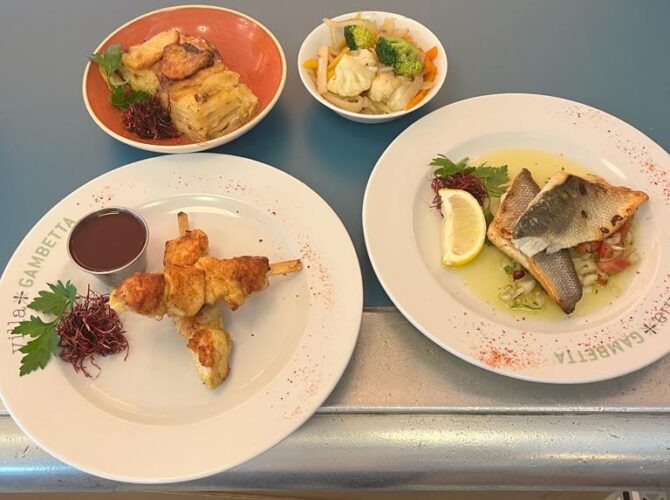 Restaurant La Villa Gambetta ( Paris ) à Paris, France