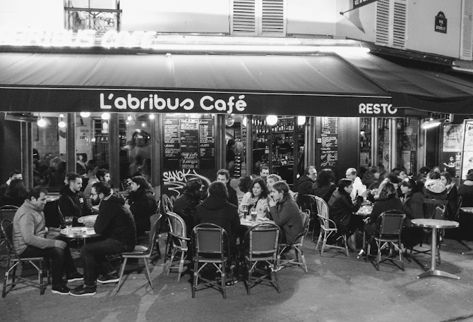 Restaurant L’Abribus. à Paris, France