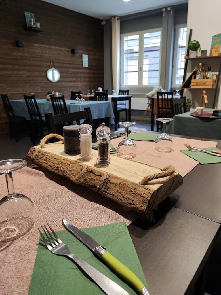 Restaurant L’Appart des frangines à Villeurbanne, France — photo 1
