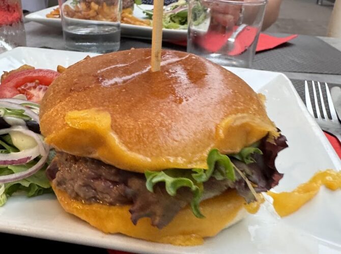 Restaurant Le 12 à Biarritz, France