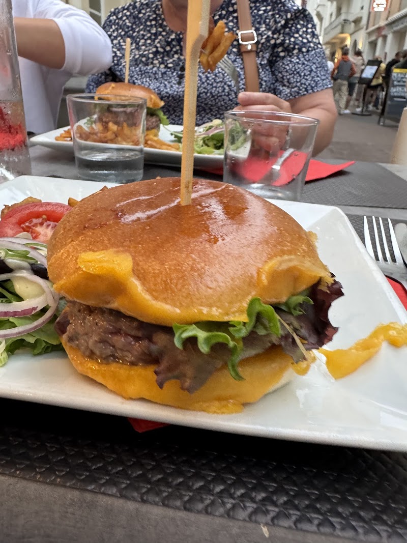 Restaurant Le 12 à Biarritz, France