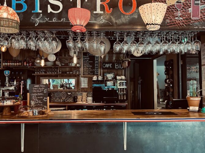 Restaurant Le Bistrô Burger Français à Puget-sur-Argens, France