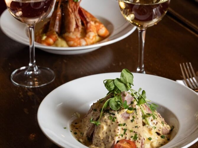 Restaurant Le Bistro Marbeuf à Paris, France