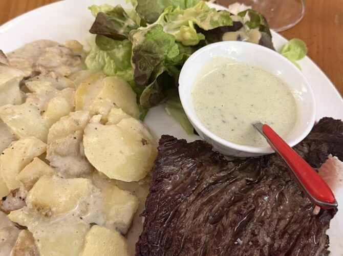 Restaurant Le Bœuf Café à Clermont-Ferrand, France