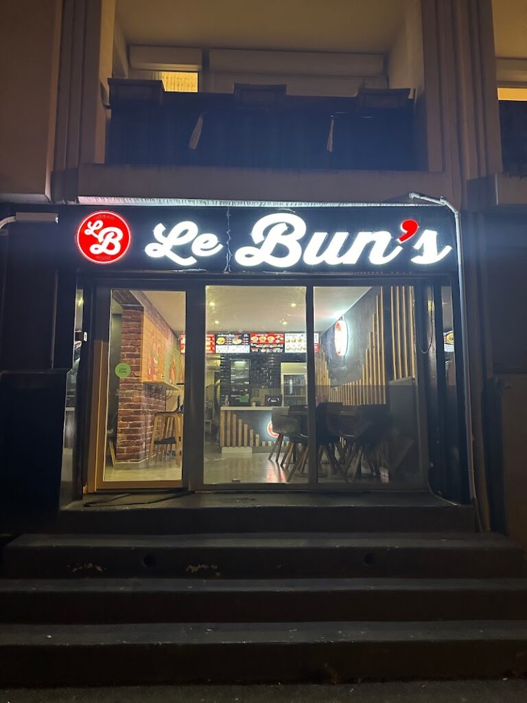 Restaurant Le Bun&rsquo;s à Montereau-Fault-Yonne, France — photo 1