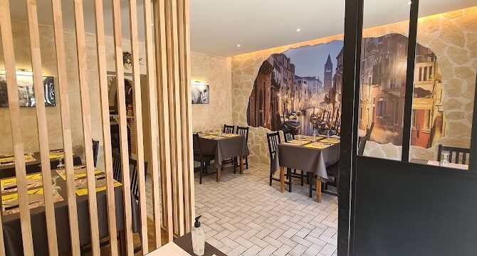 Restaurant Le Carnaval de Venise à Quimper, France