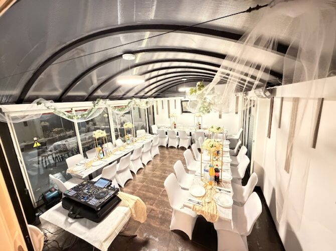 Restaurant Le Charitois à La Courneuve, France