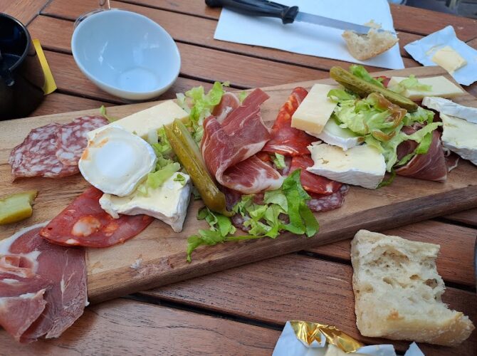 Restaurant Le Chartreux à Saulx-les-Chartreux, France