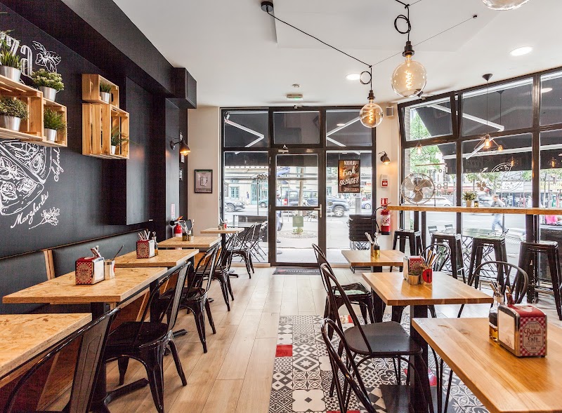 Restaurant Le comptoir à pizza à Paris, France