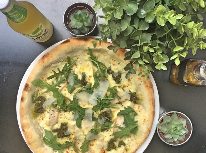 Restaurant Le comptoir à pizza à Paris, France