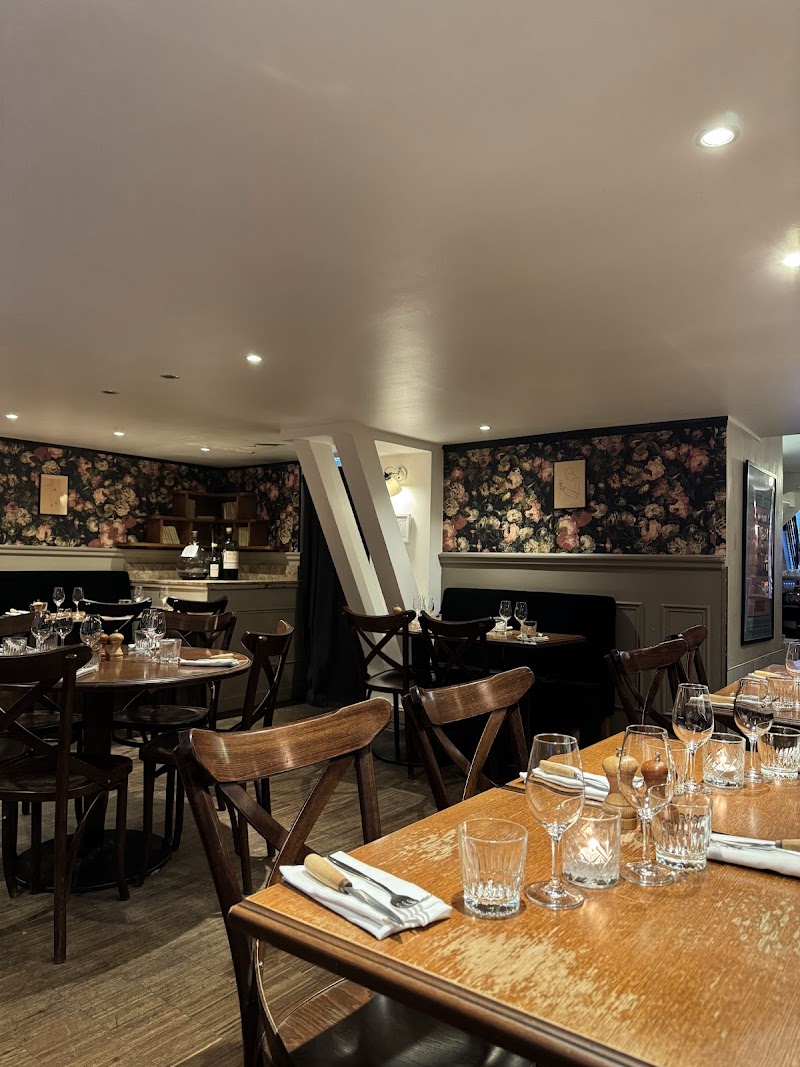 Restaurant Le Comptoir des Petits Champs à Paris, France — photo 3