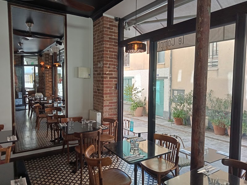 Restaurant Le Comptoir à Paris, France