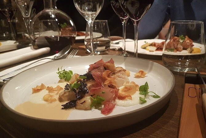 Restaurant Le Cotte Rôti à Paris, France