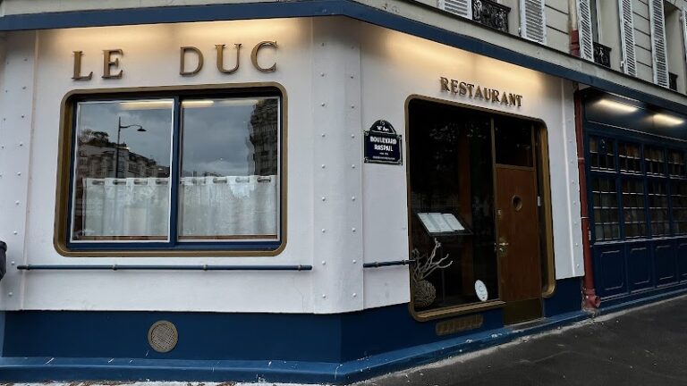 Restaurant Le Duc à Paris, France — photo 1