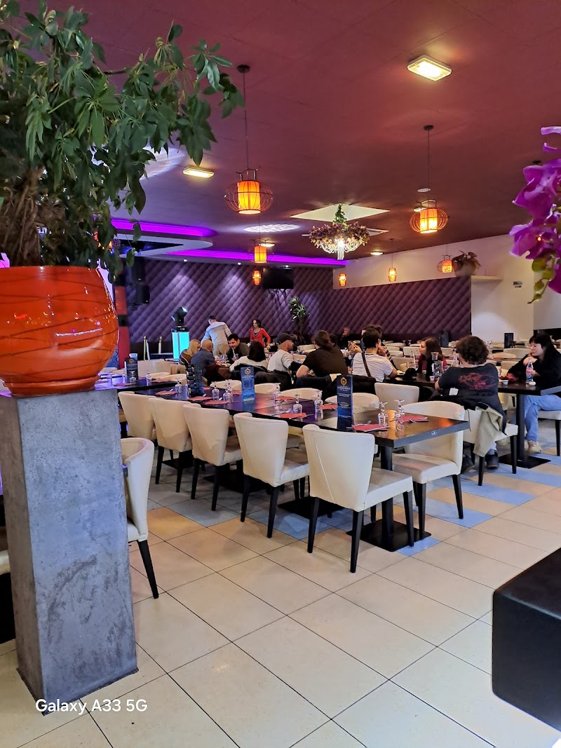 Restaurant Le Grand Buffet à Castres, France — photo 2