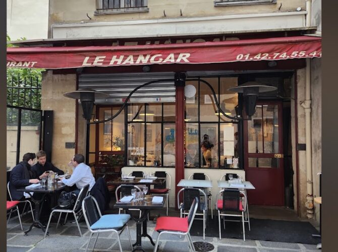 Restaurant Le Hangar à Paris, France