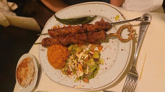 Restaurant Le Janissaire à Paris, France