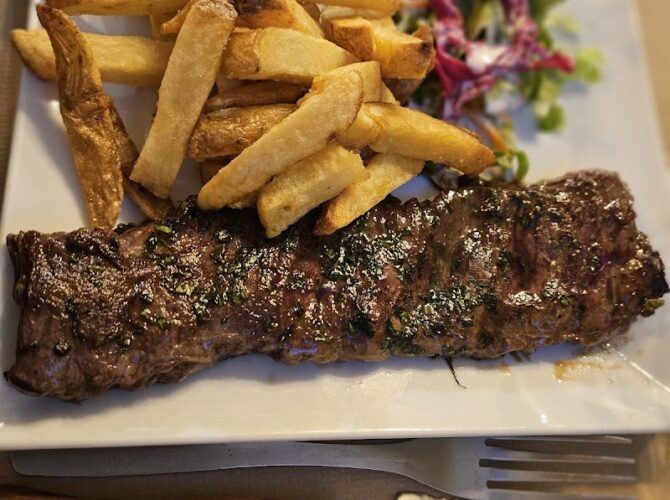 Restaurant Le Maximilien à Paris, France