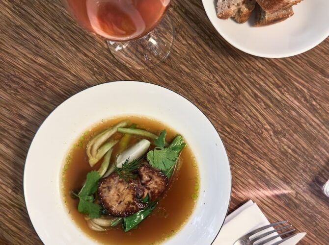 Restaurant Le Mermoz à Paris, France