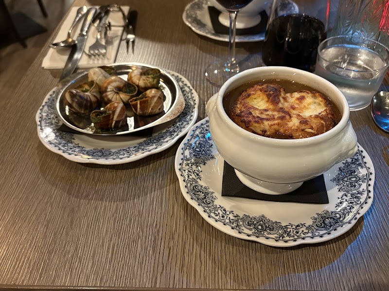 Restaurant Le Napoléon III à Paris, France — photo 3