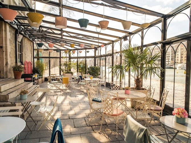 Restaurant Le Pavillon des Canaux à Paris, France