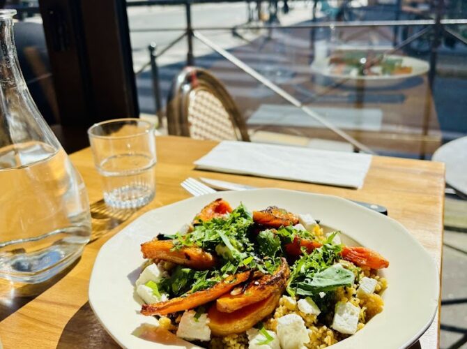 Restaurant Le Petit Relais à Paris, France