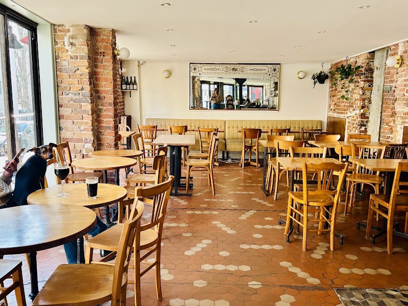 Le Petit Relais