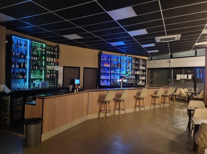 Le Provence Restaurant Viry-Châtillon à Viry-Châtillon, France