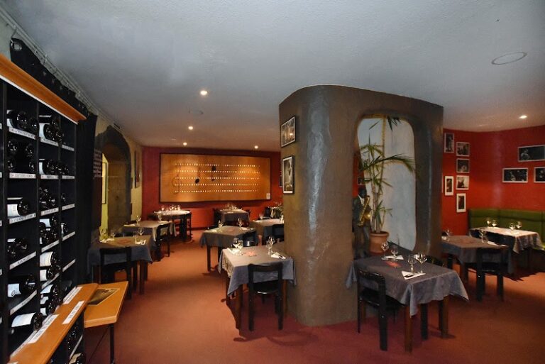 Le Puy de la Lune Restaurant Traditionnel & Gastronomie Auvergnate