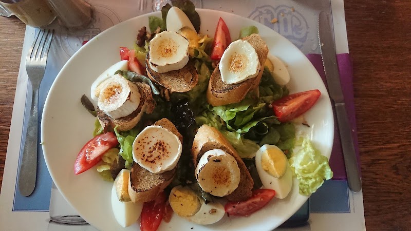 Restaurant Le Relais Saint Bernard à Montereau-Fault-Yonne, France